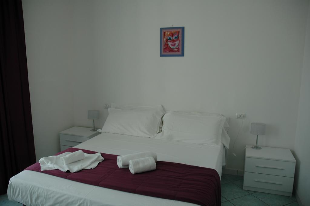 Albergo Dei 10 Colori ปรอคคีโอ ภายนอก รูปภาพ